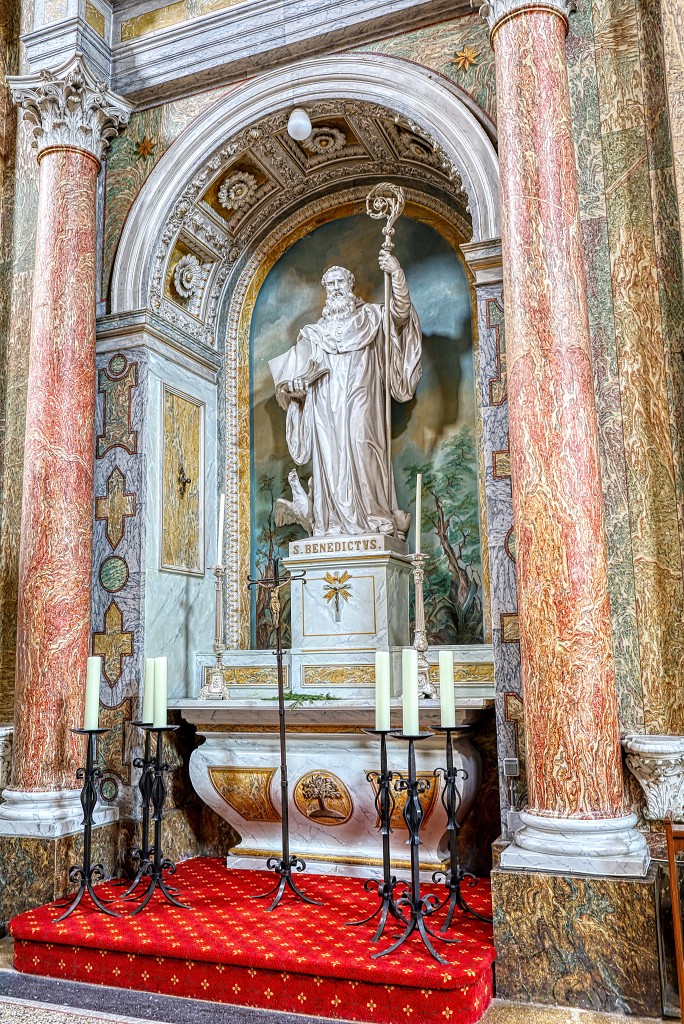 Basiliek Heiligen Agatha Barbara hdr rooms katholiek kerk Oudenbosch kerkfotografie religie religion bedevaart pelerinage kathedraal pelgrimage saint cathedrale cathedral basiliek basilique basilica